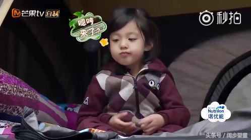 爸爸5jasper小泡芙,刘畊宏女儿泡芙和嗯哼陈小春