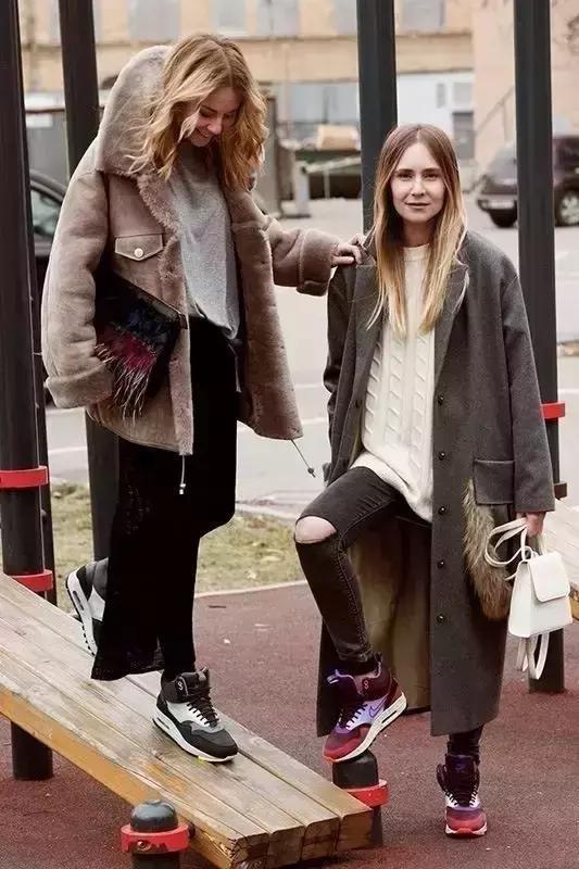 这个冬天毛鞋和毛袜最配,这个冬天鞋推荐