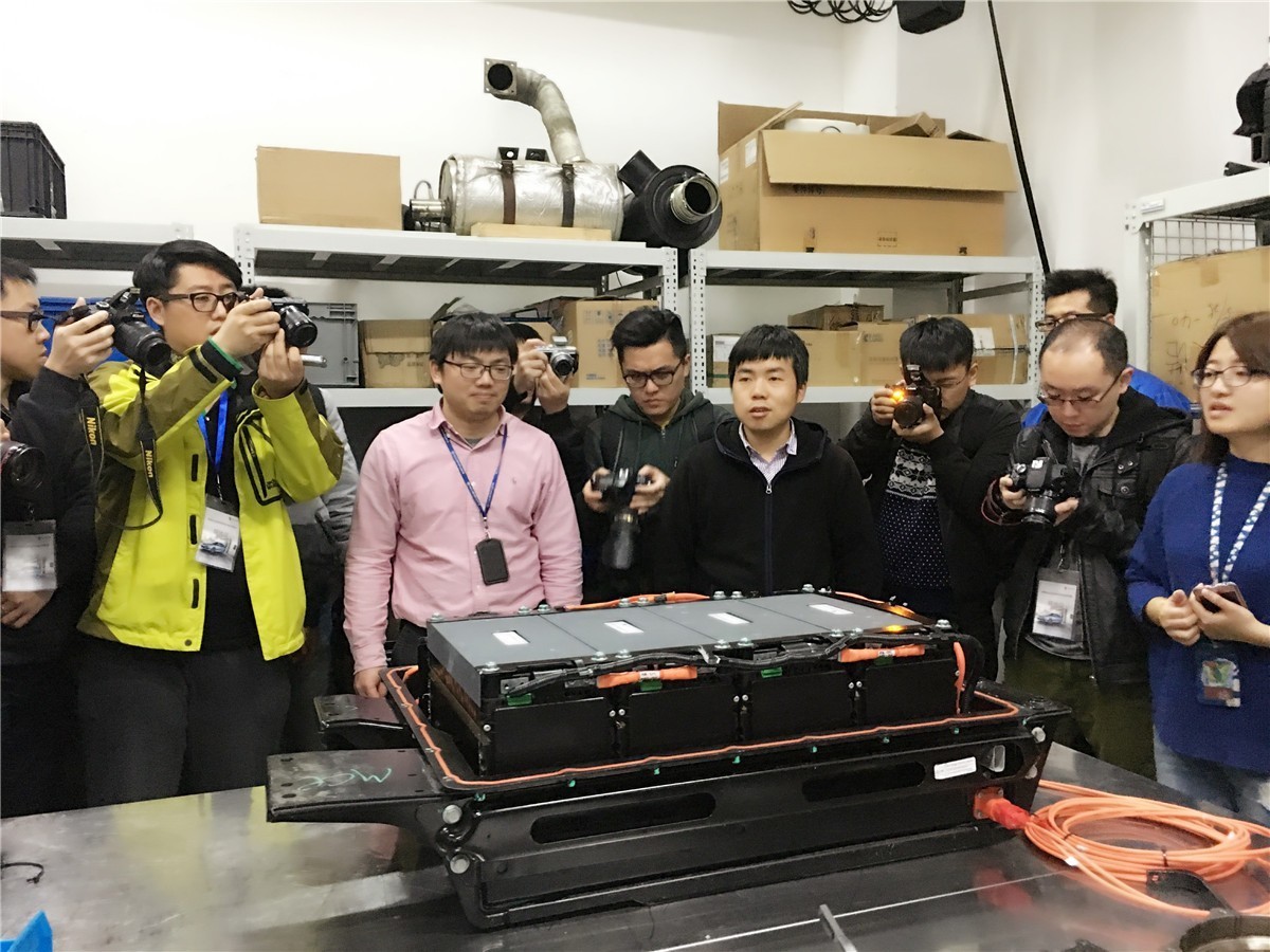 荣威e550电池数据恢复,荣威e550没电了还能继续跑吗