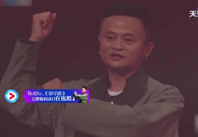 吴京拄拐杖是怎么回事,吴京讲述双拐的原因