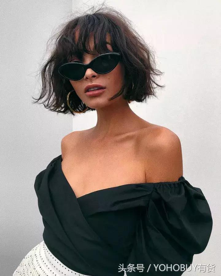 学会这些穿衣小技巧让你瞬间变高,学会这6个穿衣技巧时髦又高级