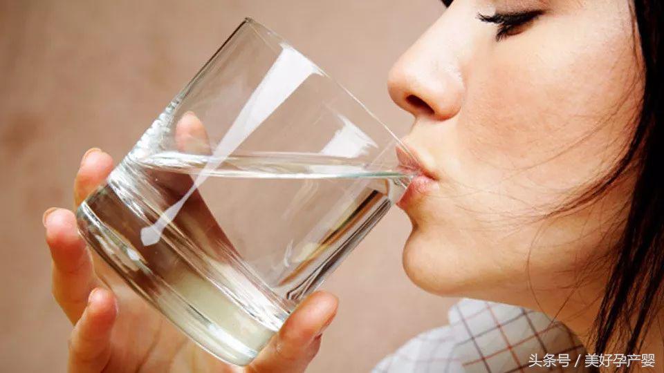 产妇坐月子口渴应该喝什么水,产后经常口渴食欲不振咋回事