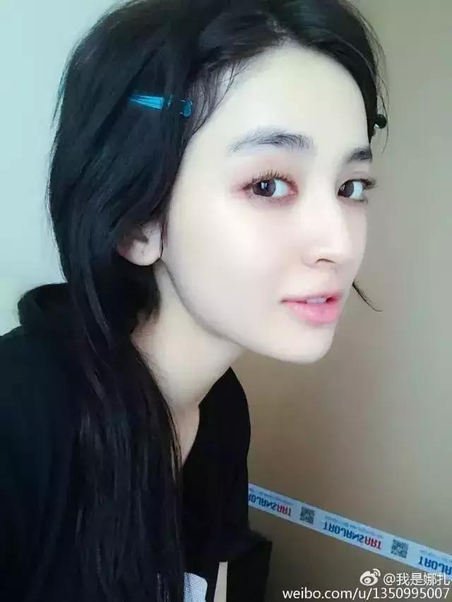 孙怡素颜被吐槽没有董子健白 (李沁的素颜和孙怡的素颜)