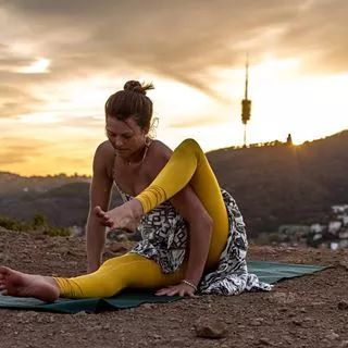 纯种小黄人,小黄人练瑜伽