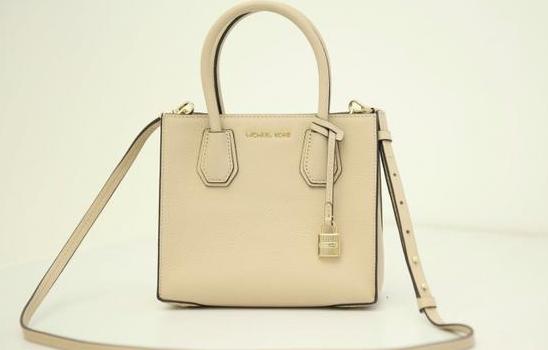 杨幂mk黑包包,杨幂mk包推荐