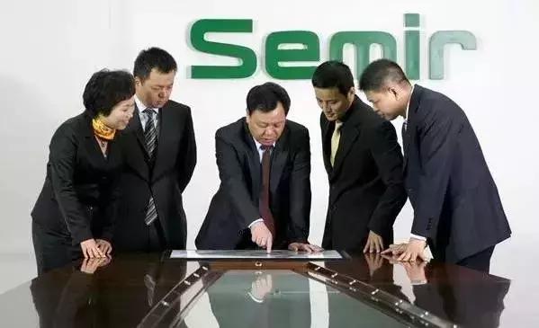 曾经的放牛娃现在的首富,曾经放牛娃