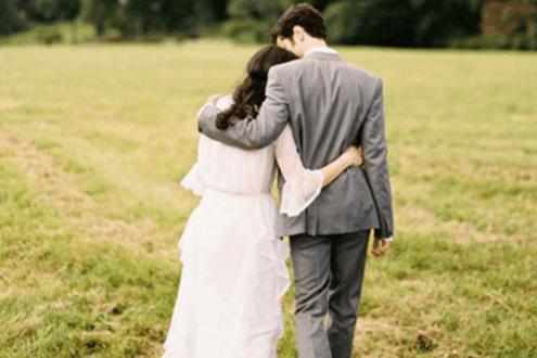 以物质为前提的恋爱,谈恋爱必须要以物质为基础吗