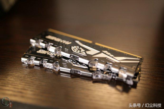 又能设计又能游戏的主机配置,全新配件组装电脑玩吃鸡