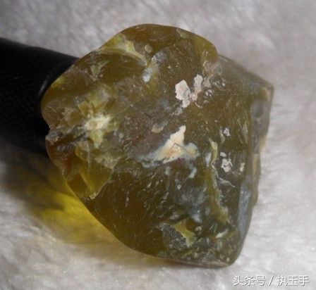 商场抽奖金镶玉是不是真的,暴力揭秘商场金镶玉骗局