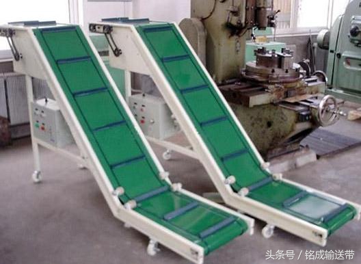 输送带往一边跑偏该紧还是松,输送带跑偏一招解决