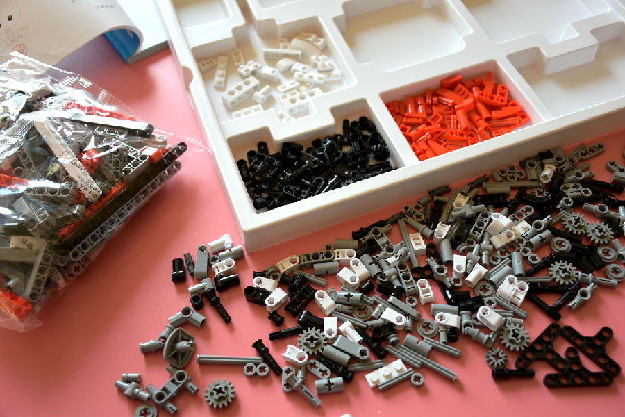 米兔积木履带机器人2000元以下的,米兔积木机器人app没有履带机甲了