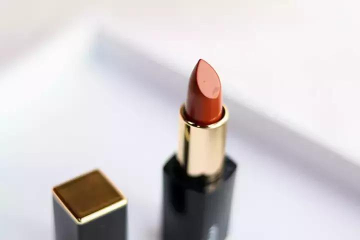 圣诞限定款口红试色,好物推荐口红便携