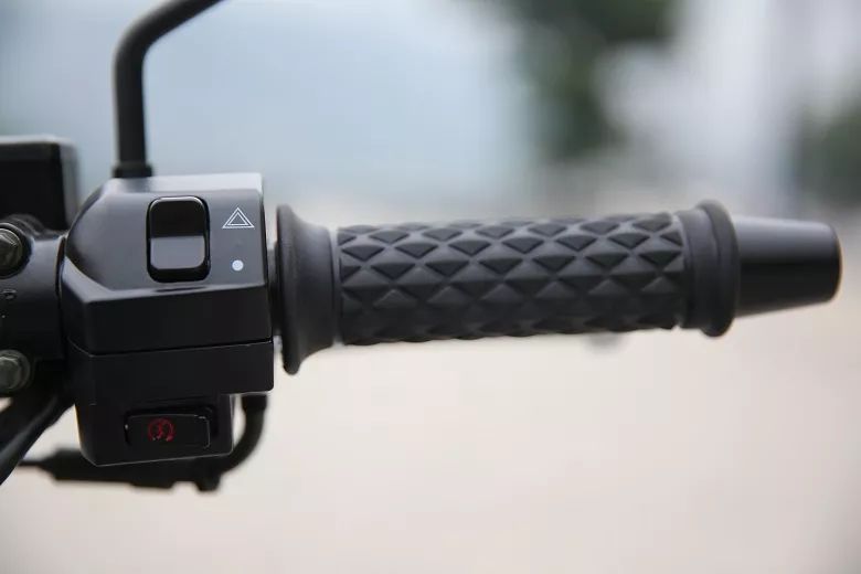 复古250摩托车叛逆者质量怎么样,Kawasakininja250复古