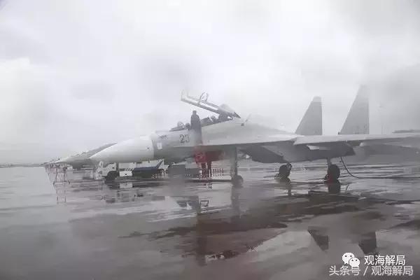 主动“降级”，这名海军副团长非常不简单