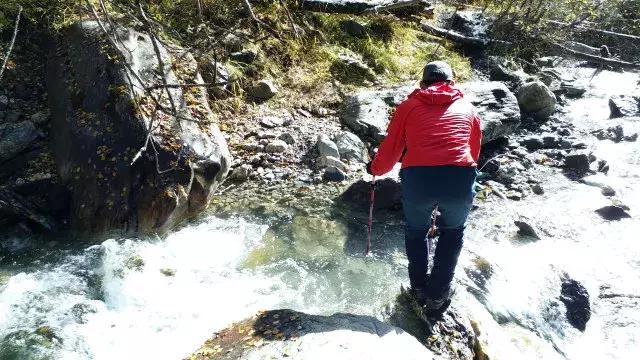 乌孙古道天堂湖在琼库什台吗,乌孙古道天堂湖到黑英山多远