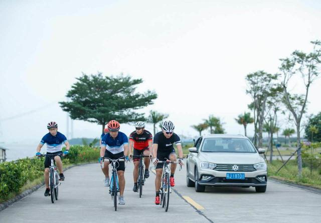 大众蔚领是哪个车的旅行版,大众旅行车蔚领到底多少钱