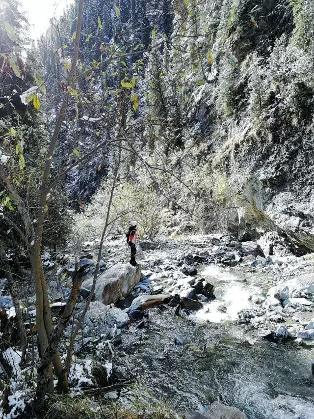 乌孙古道天堂湖在琼库什台吗,乌孙古道天堂湖到黑英山多远