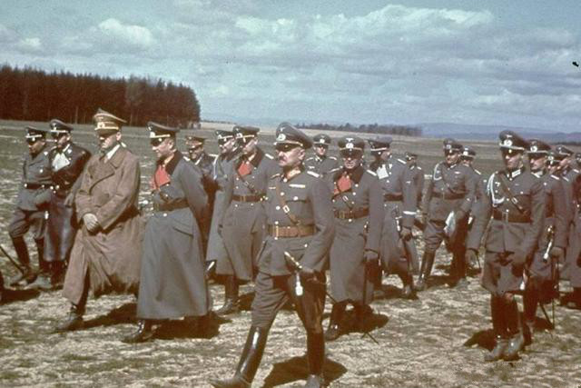 二战德军来到乌克兰,二战德军都穿长筒靴子吗