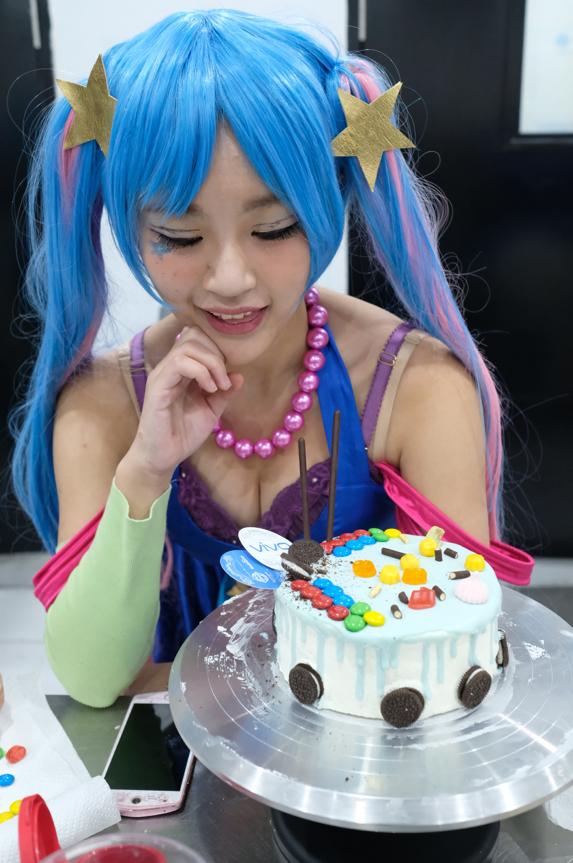 您好，请查收您的皮城女警，电玩琴女，王昭君，DVA还有福利……