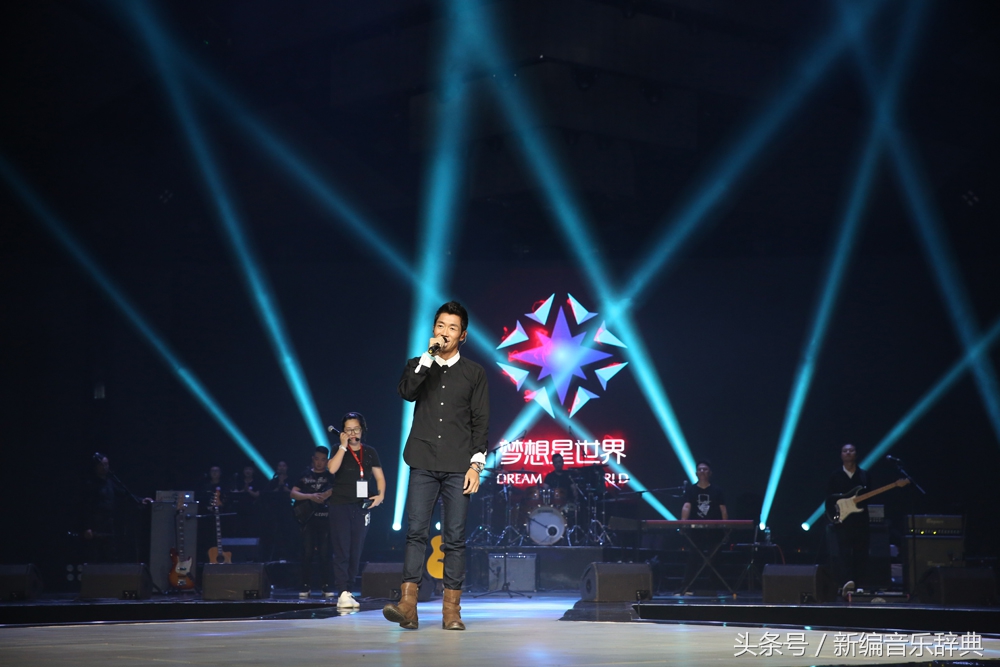 指南针乐队回来吉他弹唱,指南针乐队封神之作震撼现场