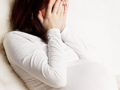 7个月孕妇见红,孕妇七个月见红了