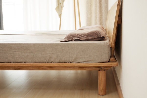 白橡木和红橡木白蜡木哪个好,北美白橡木和红橡木的区别