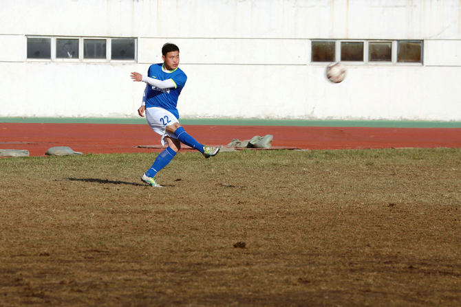 *安泰**市足球比赛——晟和福特对阵德木服饰的精彩瞬间