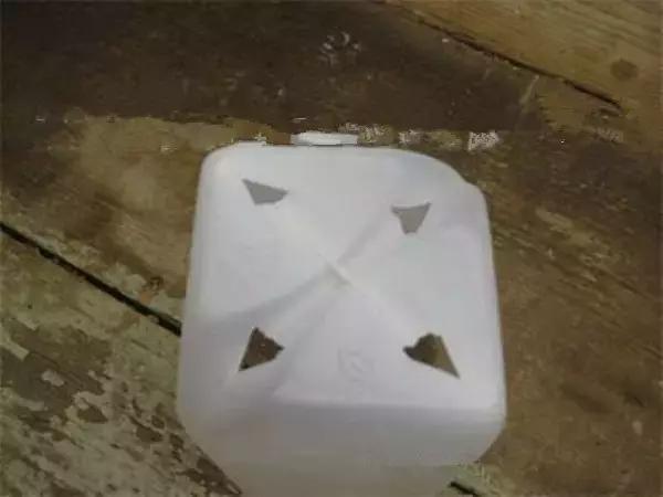 小瓶子手工制作小东西养花,省钱10大养花神器1个塑料瓶做出来