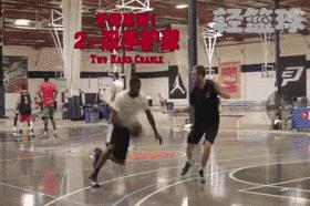 面对防守上篮技巧,面对高大防守人如何上篮