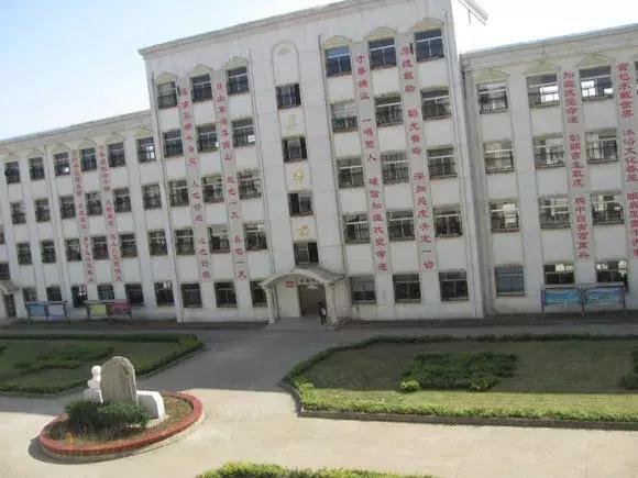 再见了二年级,新建二中报道