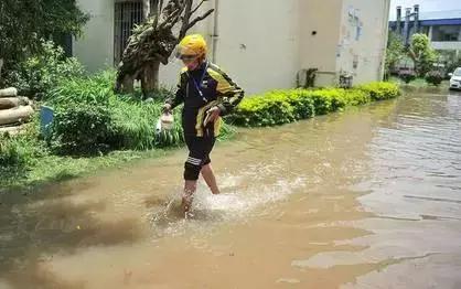 在镇江月入过万,在镇江月薪八千干什么工作