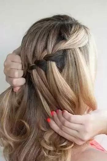 编辫子的编发教程简单,瀑布辫子制作方法