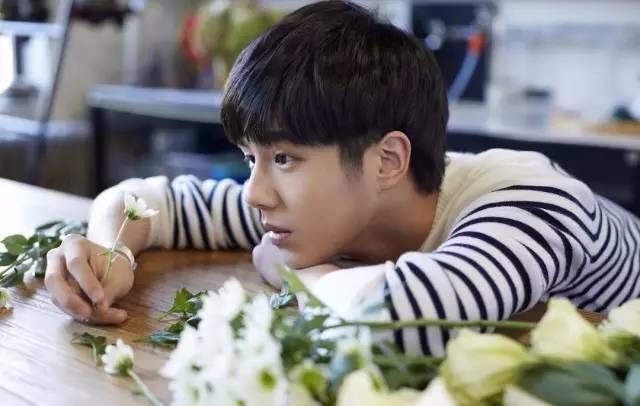 杨幂穿校服,评价杨幂带货