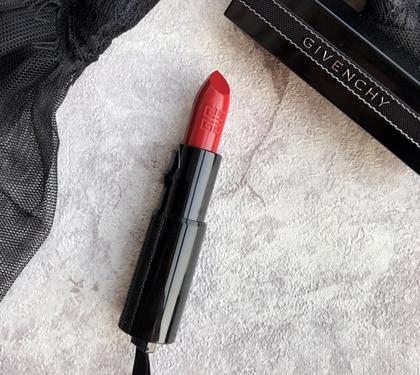 纪梵希,禁忌之吻唇膏16、11、10、8试色,辣个做衣服的造的口红