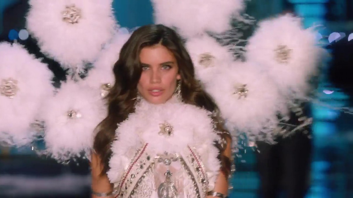 维多利亚的秘密时装秀2016完整版,维多利亚的秘密时装秀在线观看