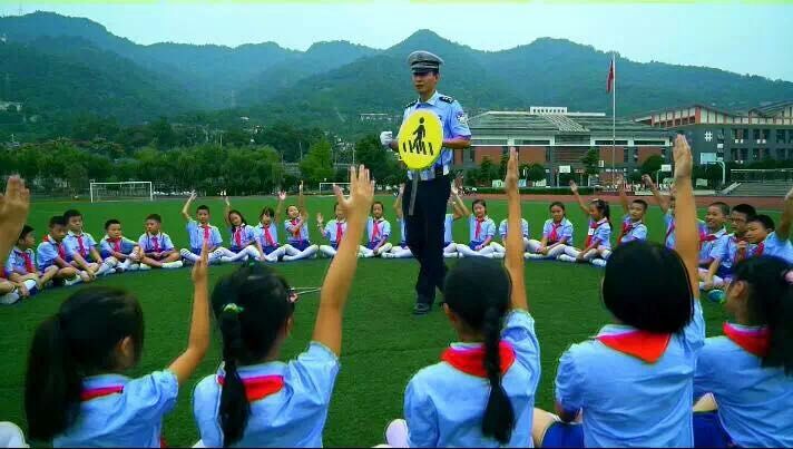 四川14所学校获全国文明校园称号,都江堰市学校名单