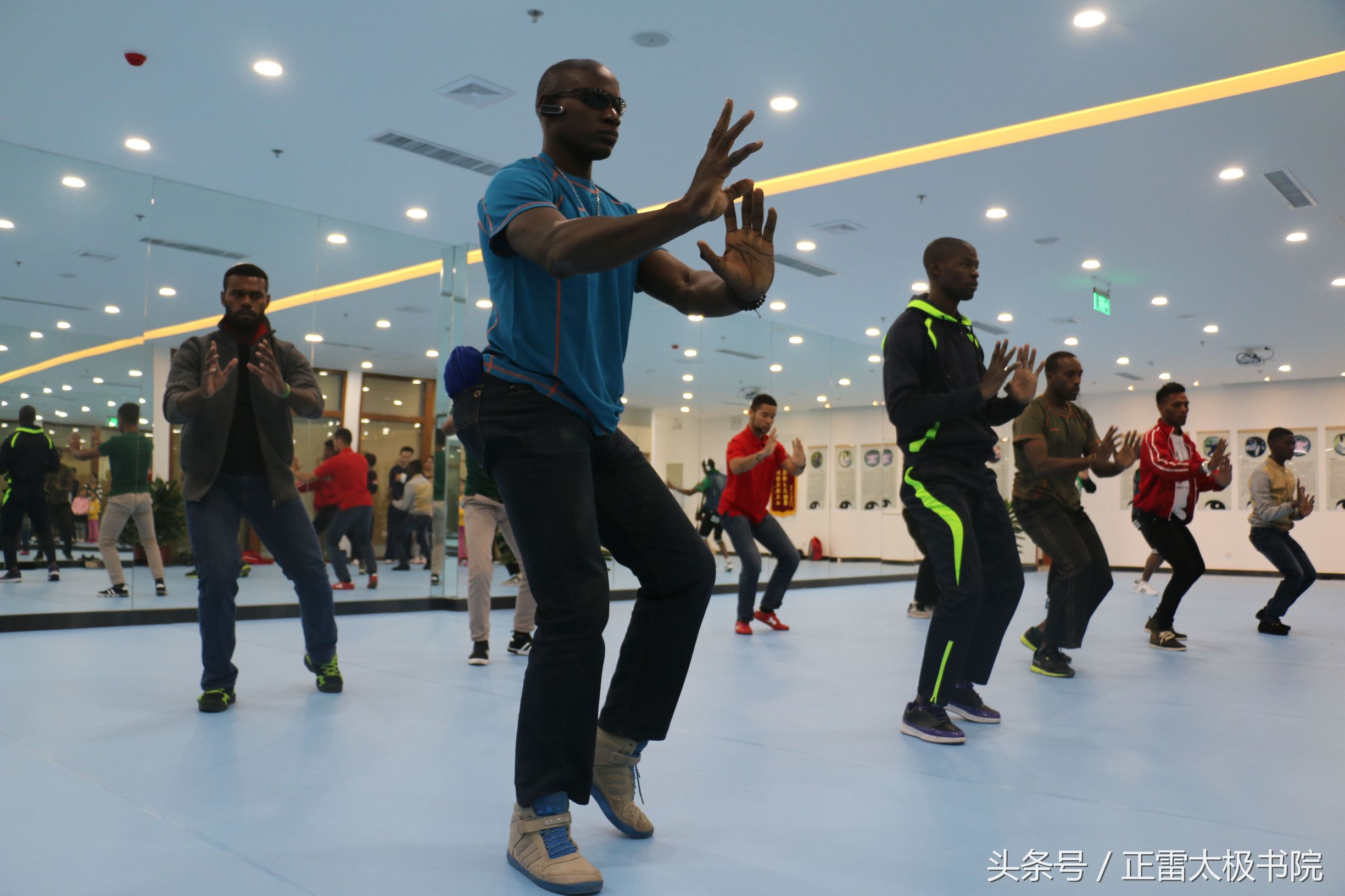 如何神气合一、打通经络呢？|可从调形、调心、调息这三调入手