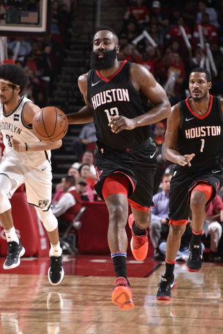 17-18赛季火箭队场均净胜8.5分,火箭队最疯狂阵容