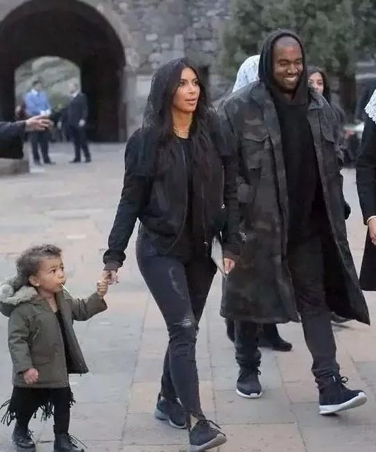 这个冬天男人应该有双马丁靴,来一双男士耐穿好看的鞋