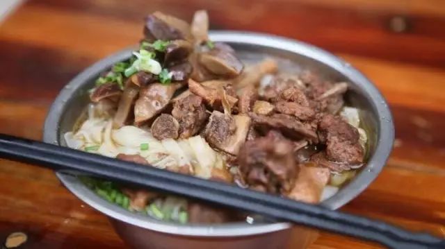 广西必吃50道美食,广西旅游必吃十大美食