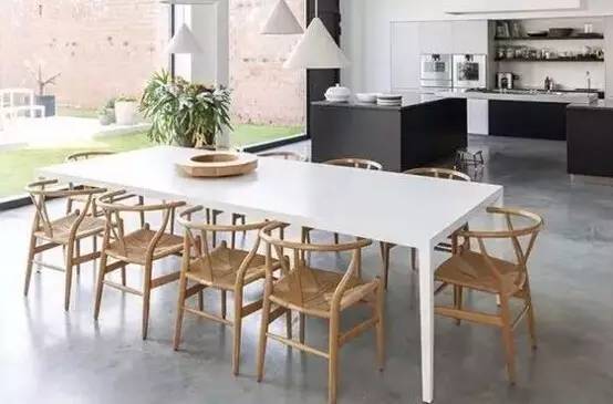 厨房地板油腻粘脚怎么办,厨房油腻怎么清洗妙招