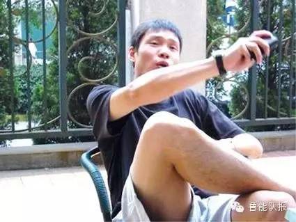 鲁沪恩怨那些事，范大将军向巴力吐口水，老茂掌掴虞伟亮