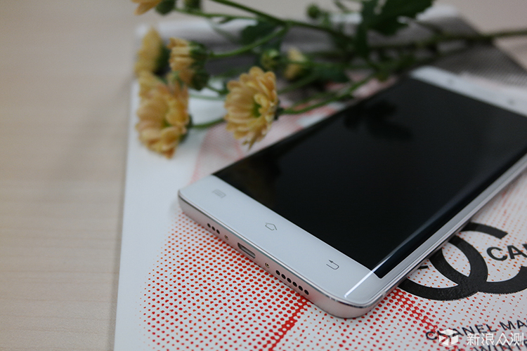 vivoxplay5旗舰版是最强机吗,vivoxplay5旗舰版外观