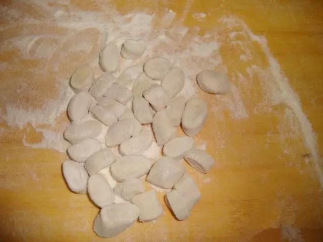 猫咪耳朵没毛,喵咪耳朵有黑色东西鼻子不通气