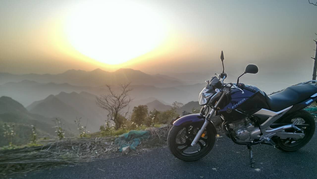 雅马哈国四飞致250值得入手吗,雅马哈飞致250极速可以跑多少