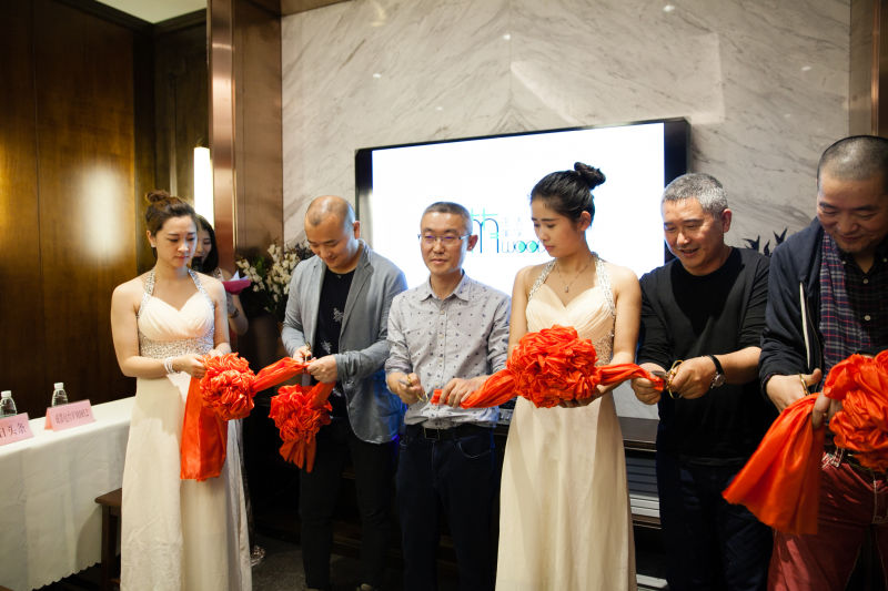 据说这位博士备受家居行业青睐设计师也为之疯狂