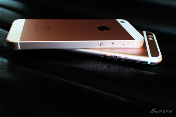 iphonese深空灰开箱,粉色iphone实拍