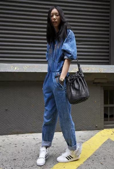 三月没减肥也别慌，背带裤重出江湖啦