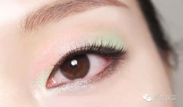 这些眼影盘，怎么也得有一个吧？！