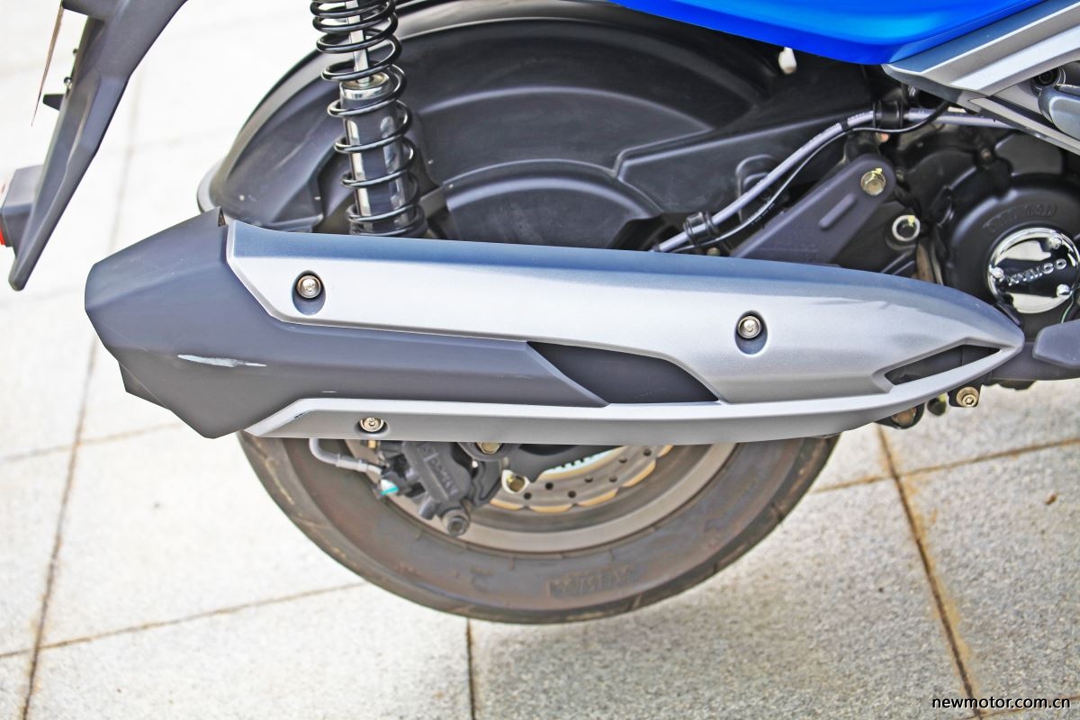 光阳赛艇300测评,牛摩测评赛科龙